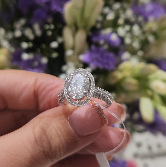 14kt Gold Oval 2.42ct Solitaire Ring