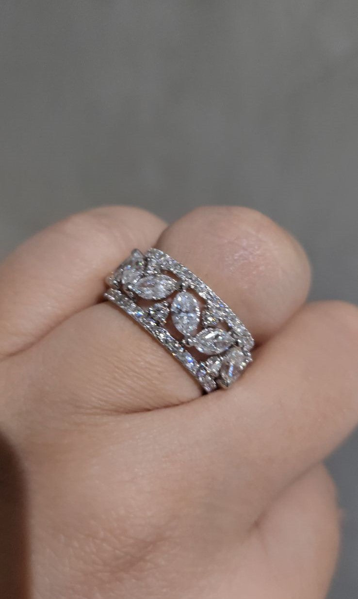 14kt Gold Marquise 2.19ct Band Ring