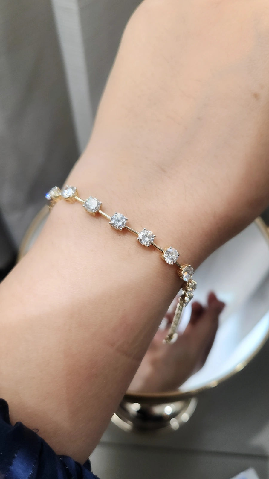 9kt Gold cvd Round 4.61ct Bracelet