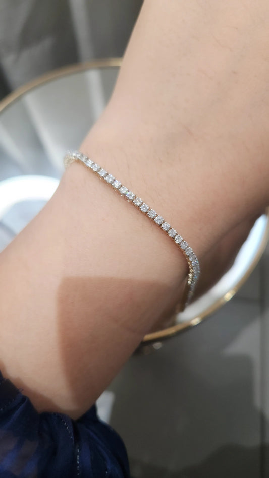 9kt Gold cvd Round 3.21ct Bracelet