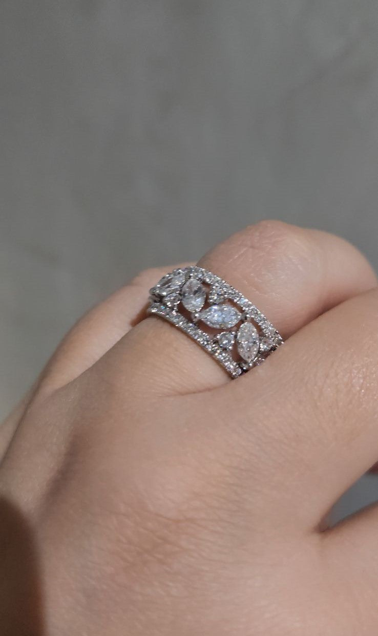 14kt Gold Marquise 2.19ct Band Ring